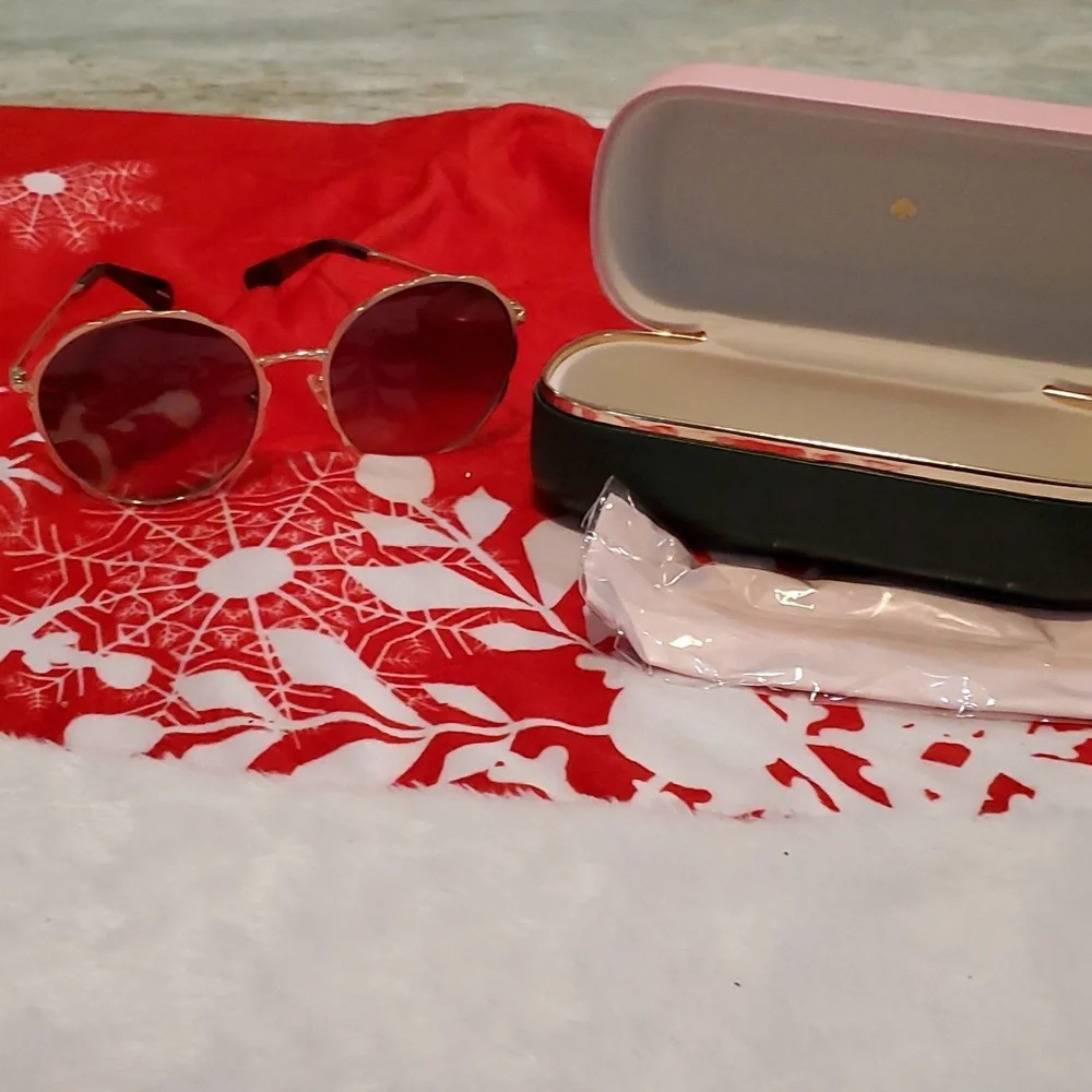 Kate Spade Sunglasses - Picture 3 of 10